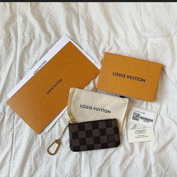 COPY - Authentic Louis Vuitton Key Pouch Damier E… - Picture 2 of 15